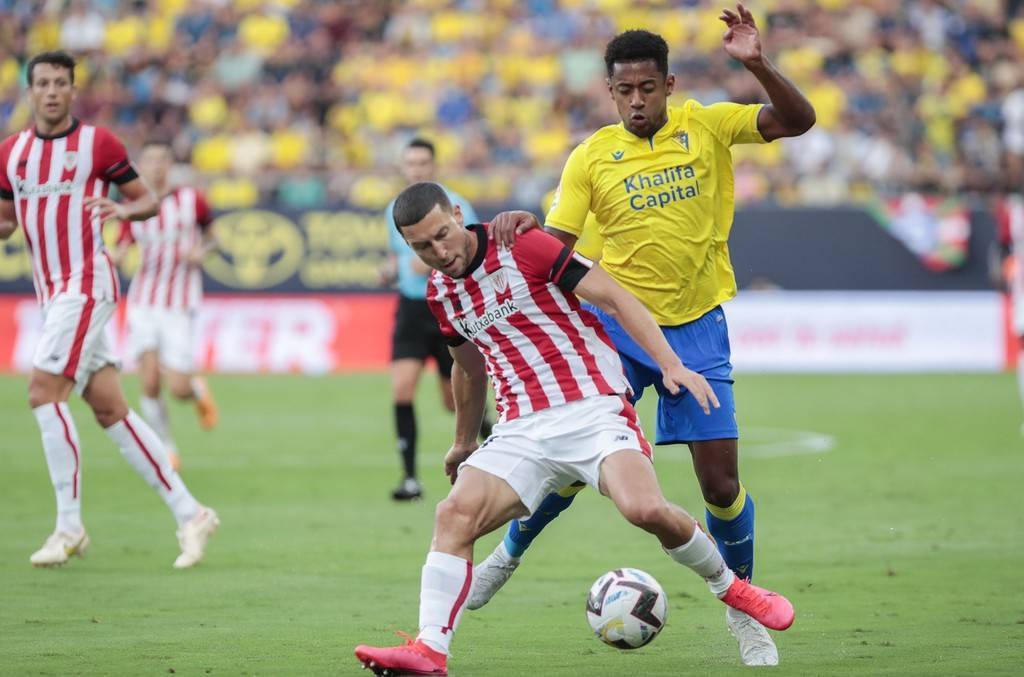 意甲赛场精彩继续,球队士气高涨的简单介绍 意甲赛场精彩继续,球队士气高涨的简单介绍