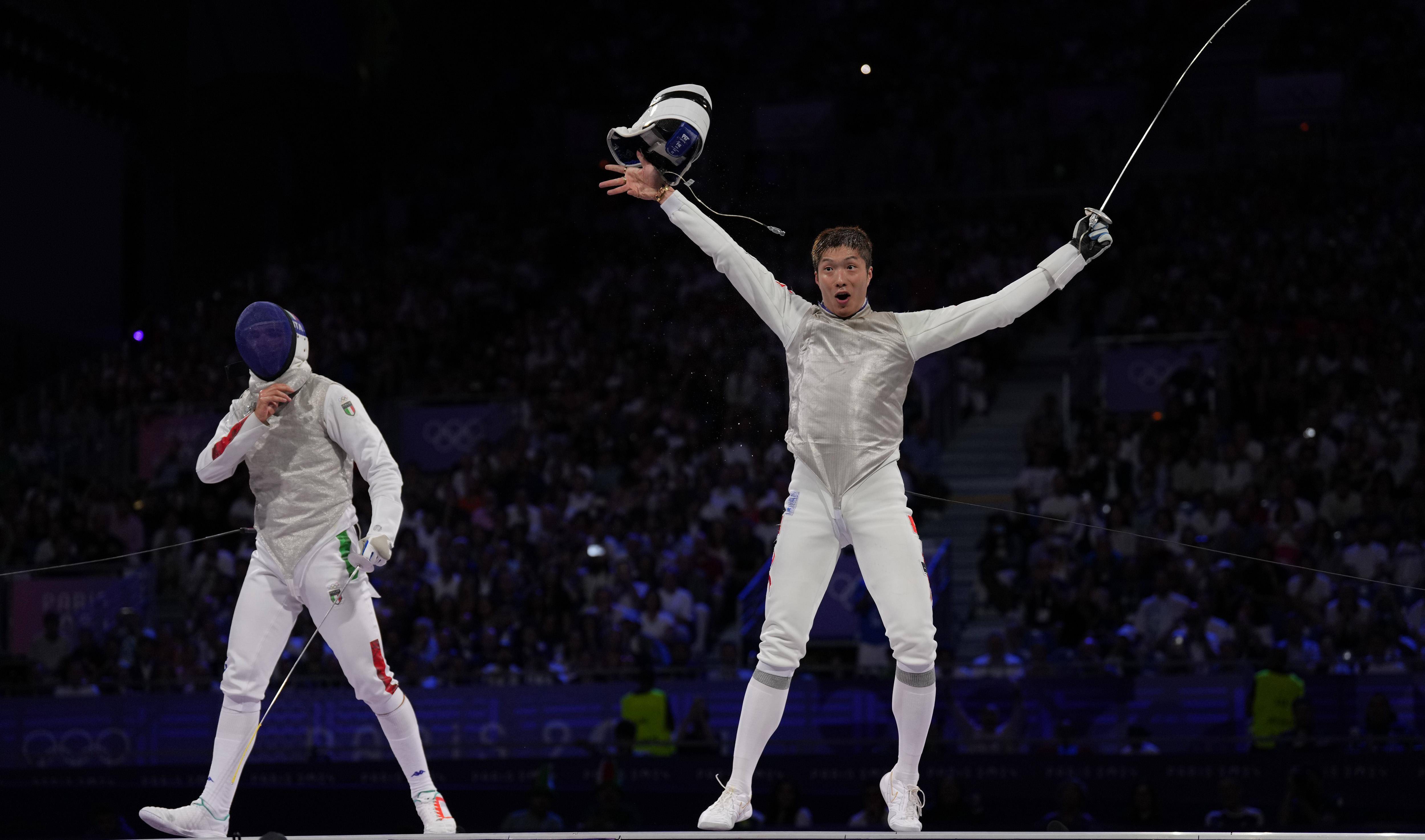 德国击剑选手全力以赴获得好成绩