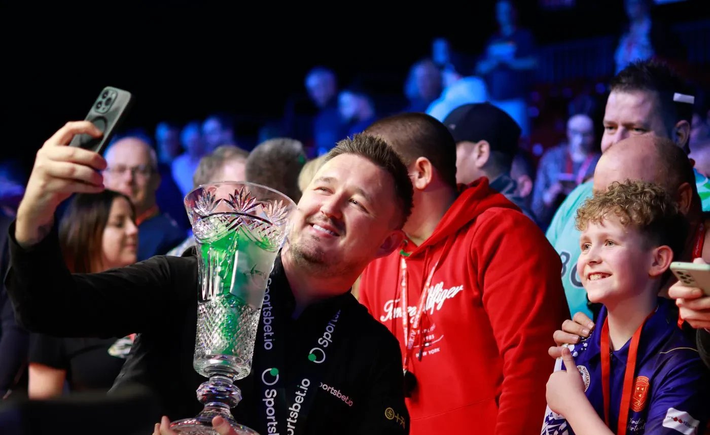 天津泰达客场球迷围攻广州恒大，局面失控的简单介绍