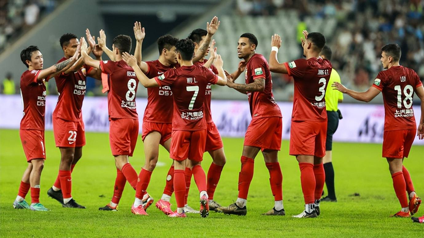 开云体育官网-欧预赛比赛场上有惊喜发生，球迷热议的简单介绍