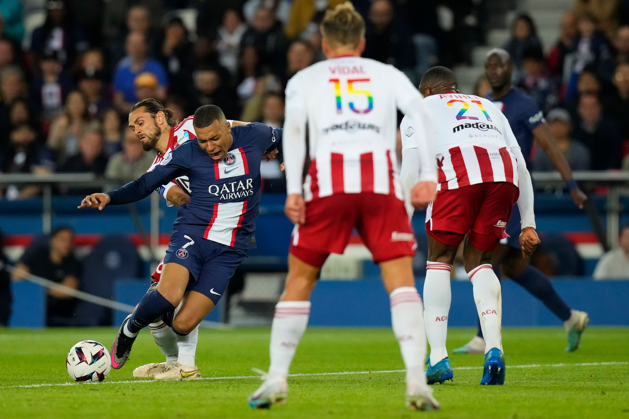 克罗托内迎战法甲劲旅圣埃蒂安的简单介绍