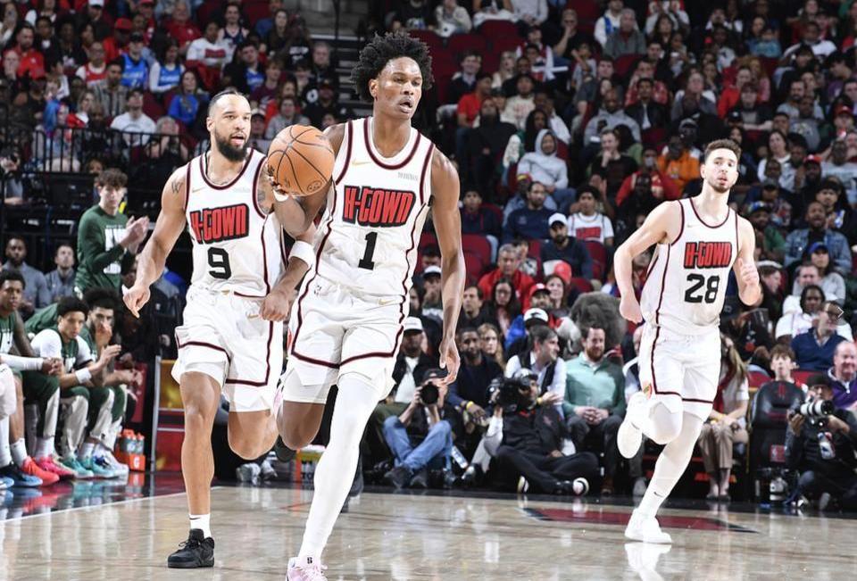 开云体育登录-雄鹿新秀在比赛中迅速适应节奏的简单介绍