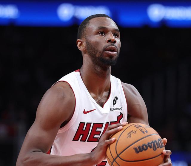 开云体育下载-热火队遭受失利，老鹰队客场发威取得胜利