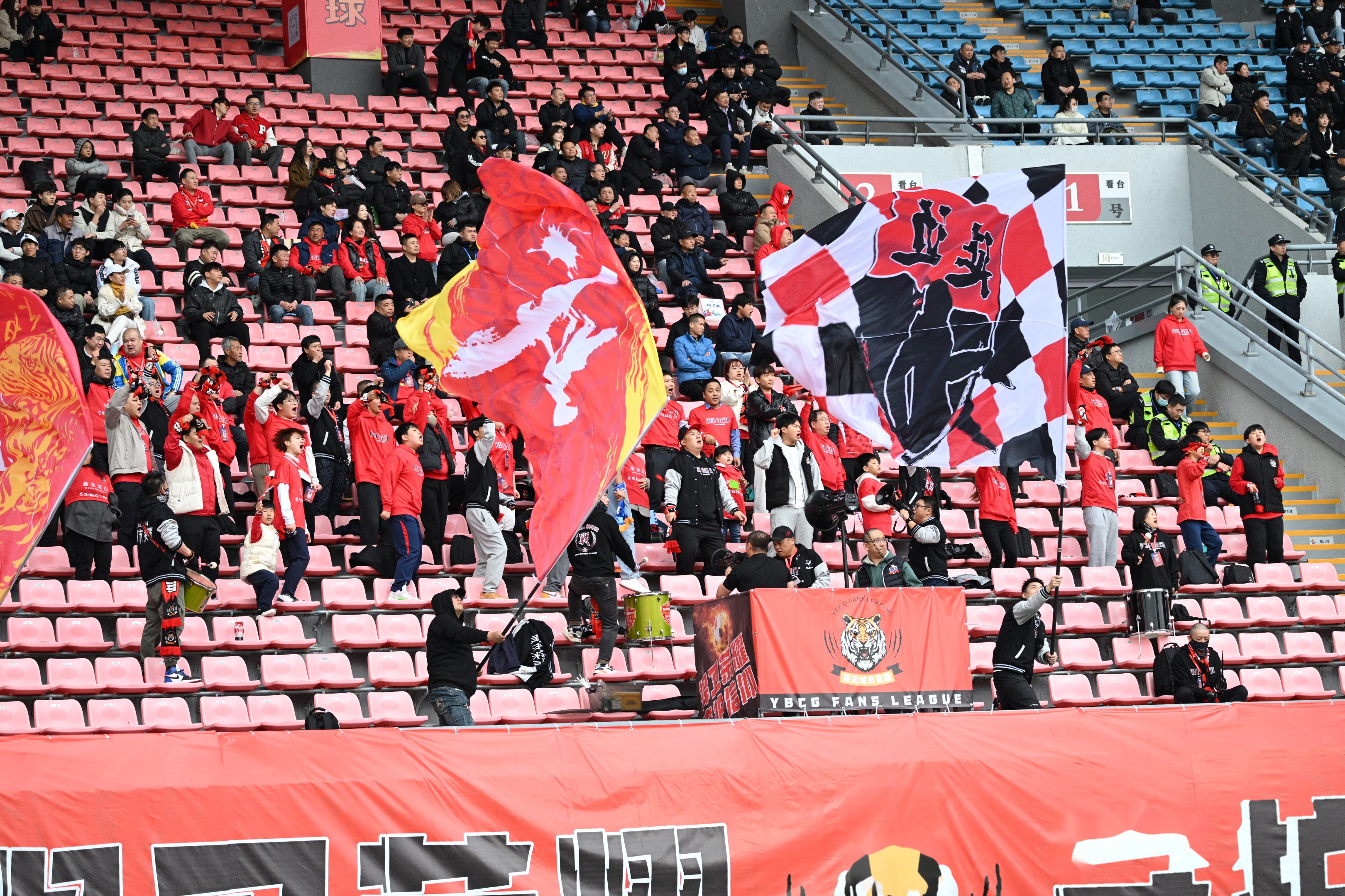 开云体育下载-圣埃蒂安主场大胜，迎来开门红的简单介绍