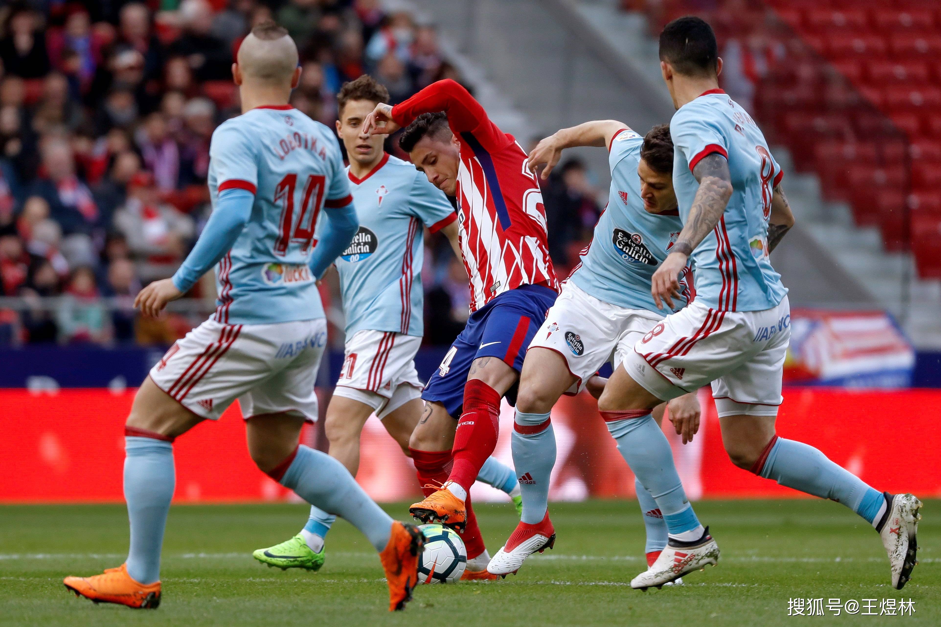 开云体育官方网站-关于足球明星齐聚一堂，实力对决迷人眼球的信息