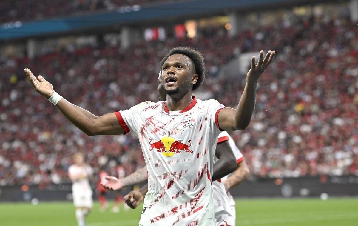 此前低迷表现的球员终于回到巅峰，为球队贡献关键进球的简单介绍