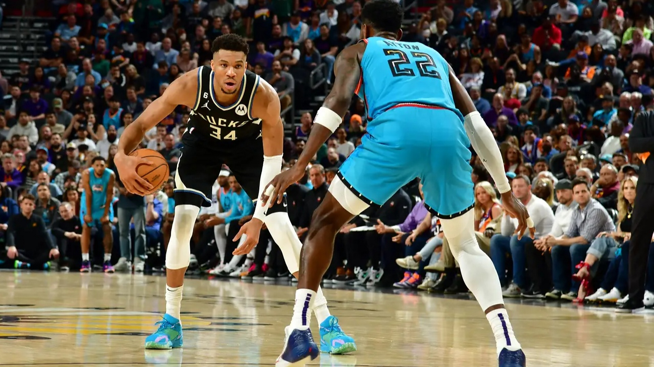 雄鹿连胜收官,战绩稳签季后赛资格 雄鹿连胜收官,战绩稳签季后赛资格