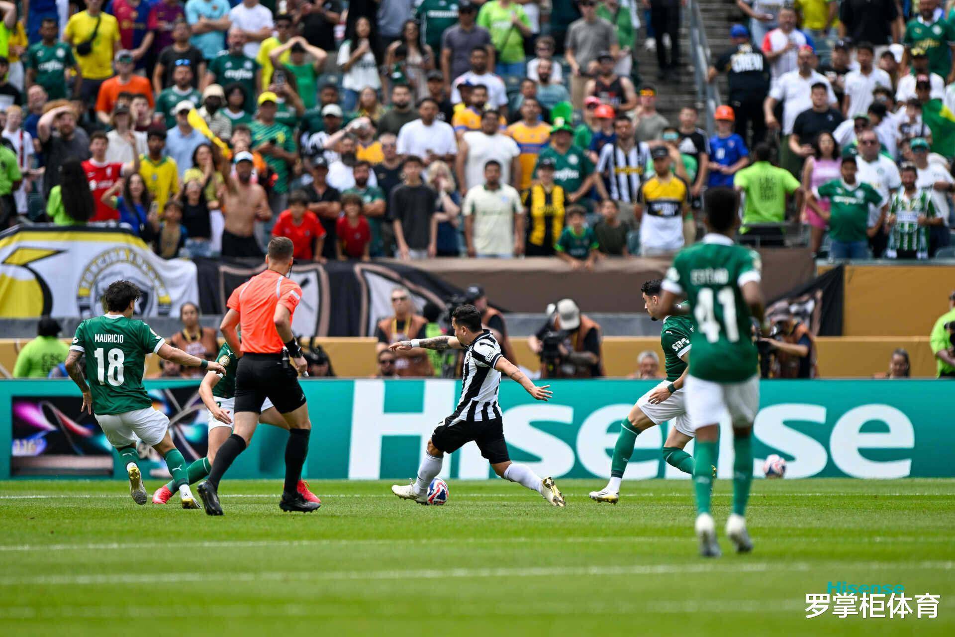 热门球队险胜对手，艰难晋级下一轮比赛