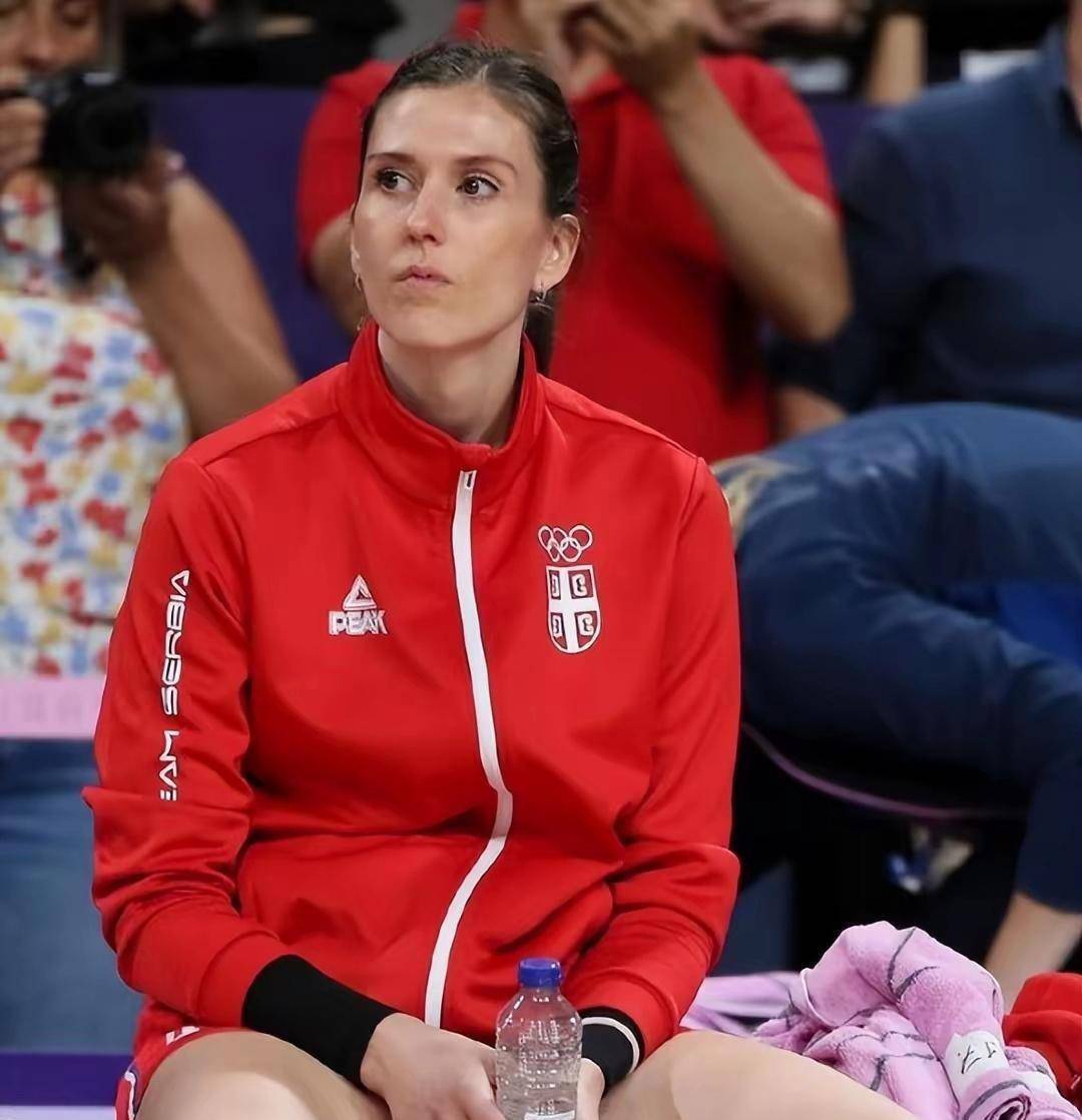 关于塞尔维亚女排豪取-，力克对手夺冠的信息