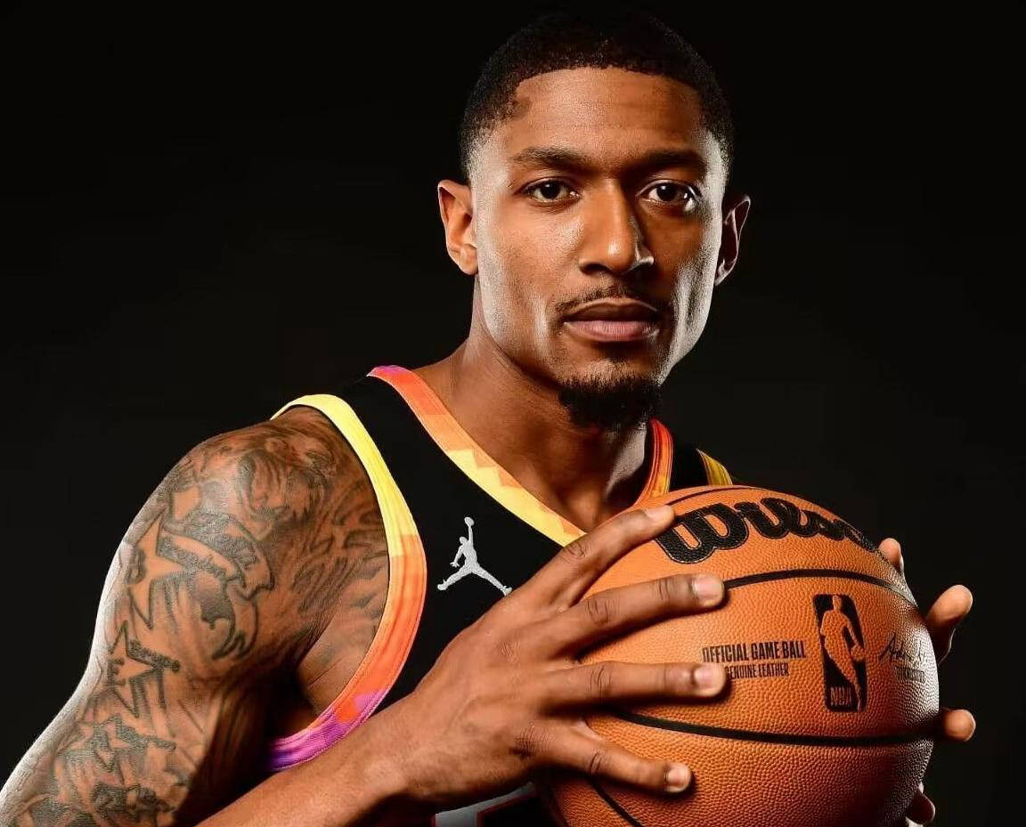 太阳队遭遇伤病潮,状态起伏不定 太阳队遭遇伤病潮,状态起伏不定