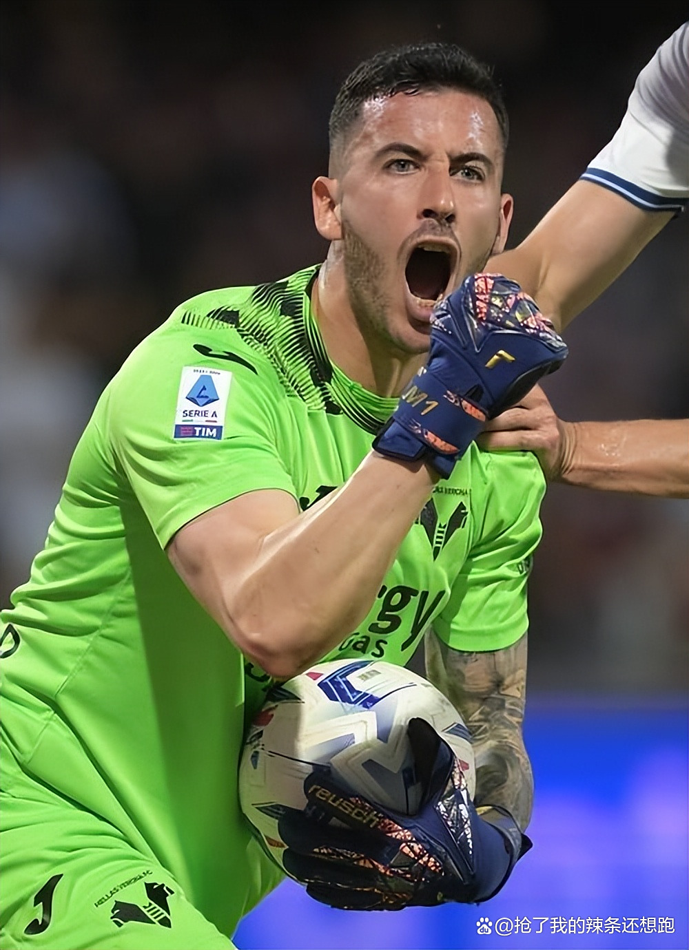 卡利亚里主场击败维罗纳，实现三连胜