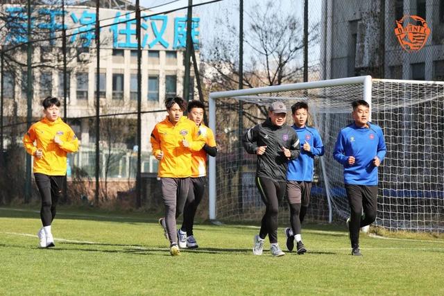 球队装备调整升级,备战未来赛事打下基础 球队装备调整升级,备战未来赛事打下基础