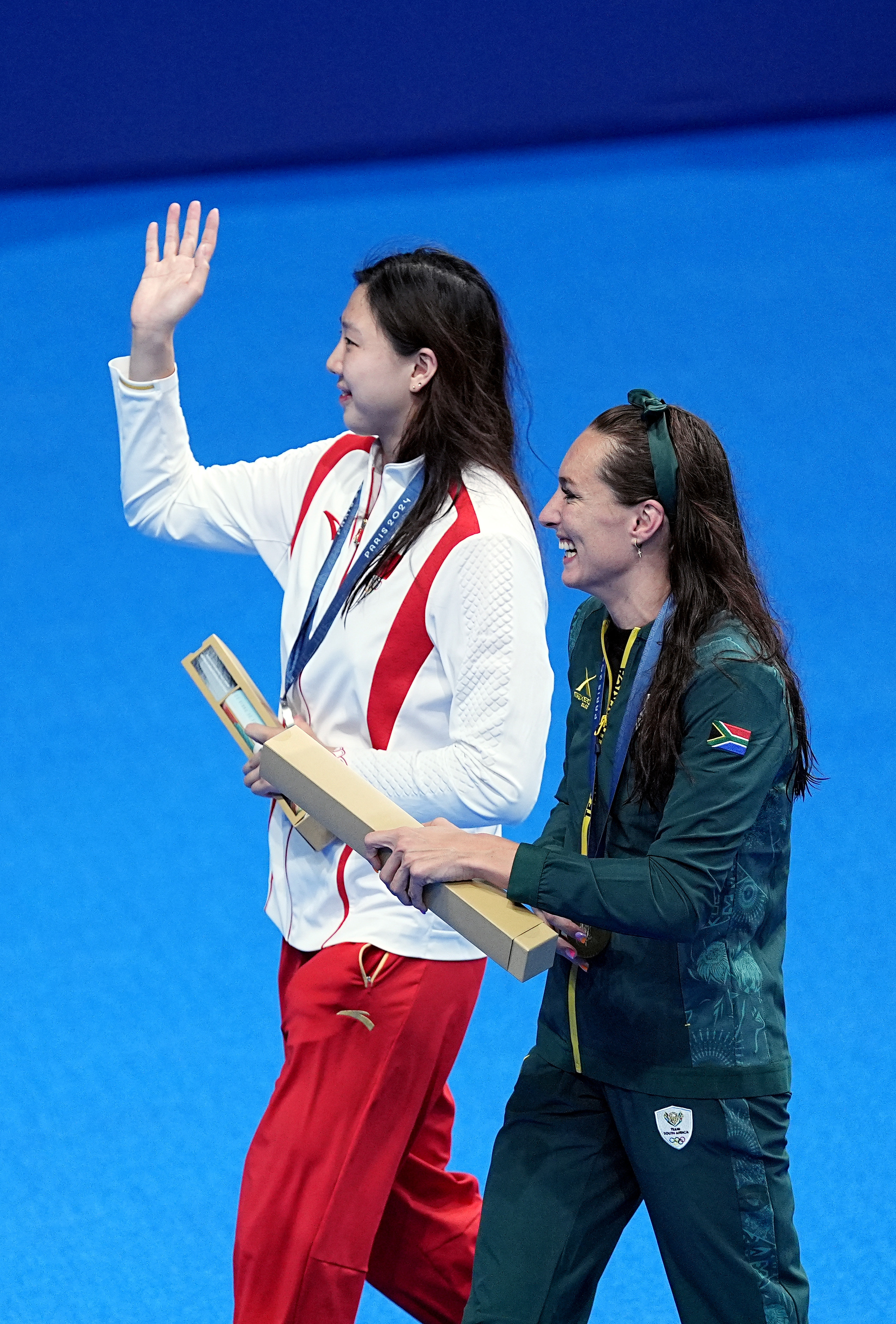 埃及选手斩获游泳比赛女子100米自由泳银牌