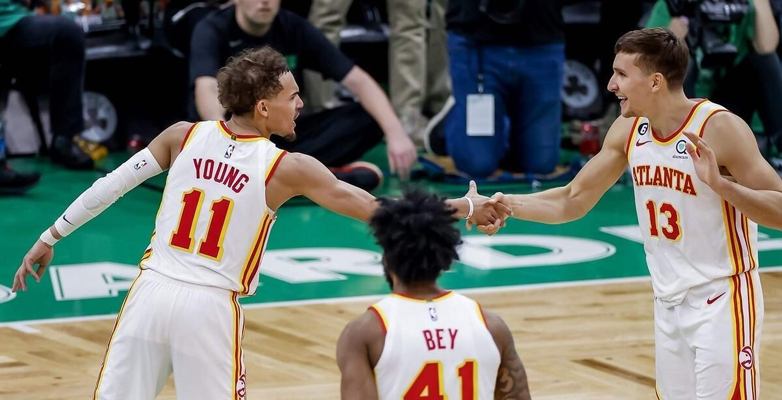 开云平台-激烈的对决中呈现出悬念十足的情节