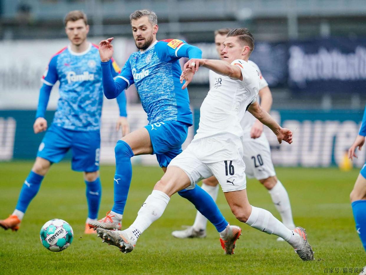 不莱梅守门员连续两场比赛表现出色,助球队保持不败的简单介绍 不莱梅守门员连续两场比赛表现出色,助球队保持不败的简单介绍