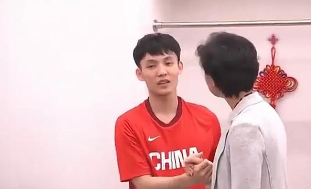 关于立陶宛篮球选手个人表现赢得赞誉,场均得分破记录的信息 关于立陶宛篮球选手个人表现赢得赞誉,场均得分破记录的信息