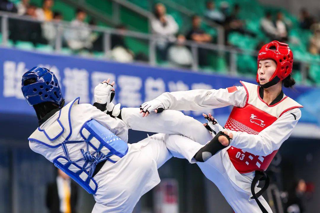 抢眼惊艳:跆拳道选手再度胜利 抢眼惊艳:跆拳道选手再度胜利