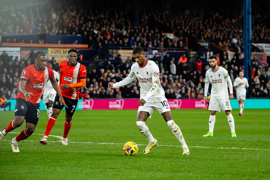 开云体育入口-曼联主教练训练球队备战英超赛场