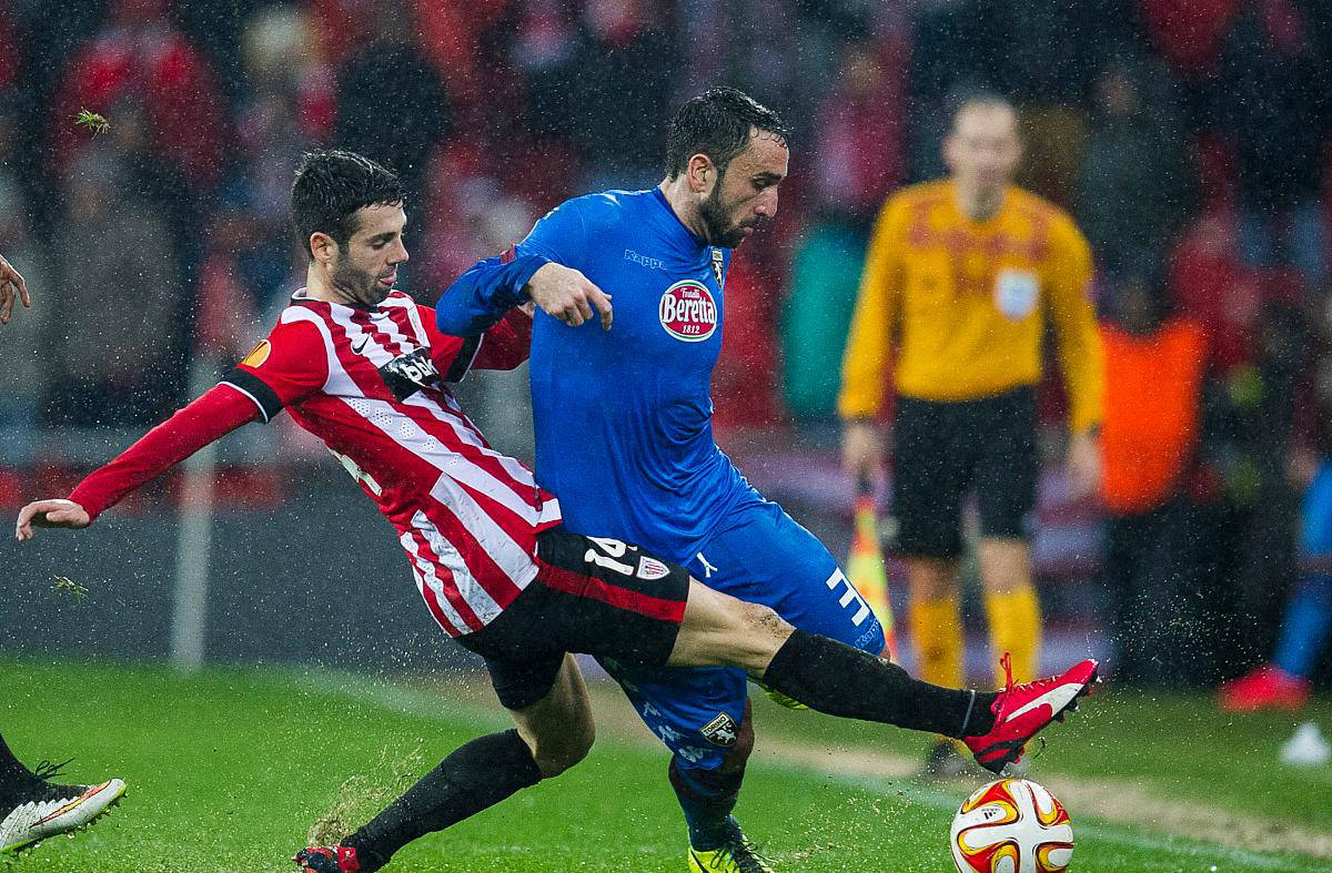 关于比利亚雷亚尔客场受挫，积分榜下滑的信息