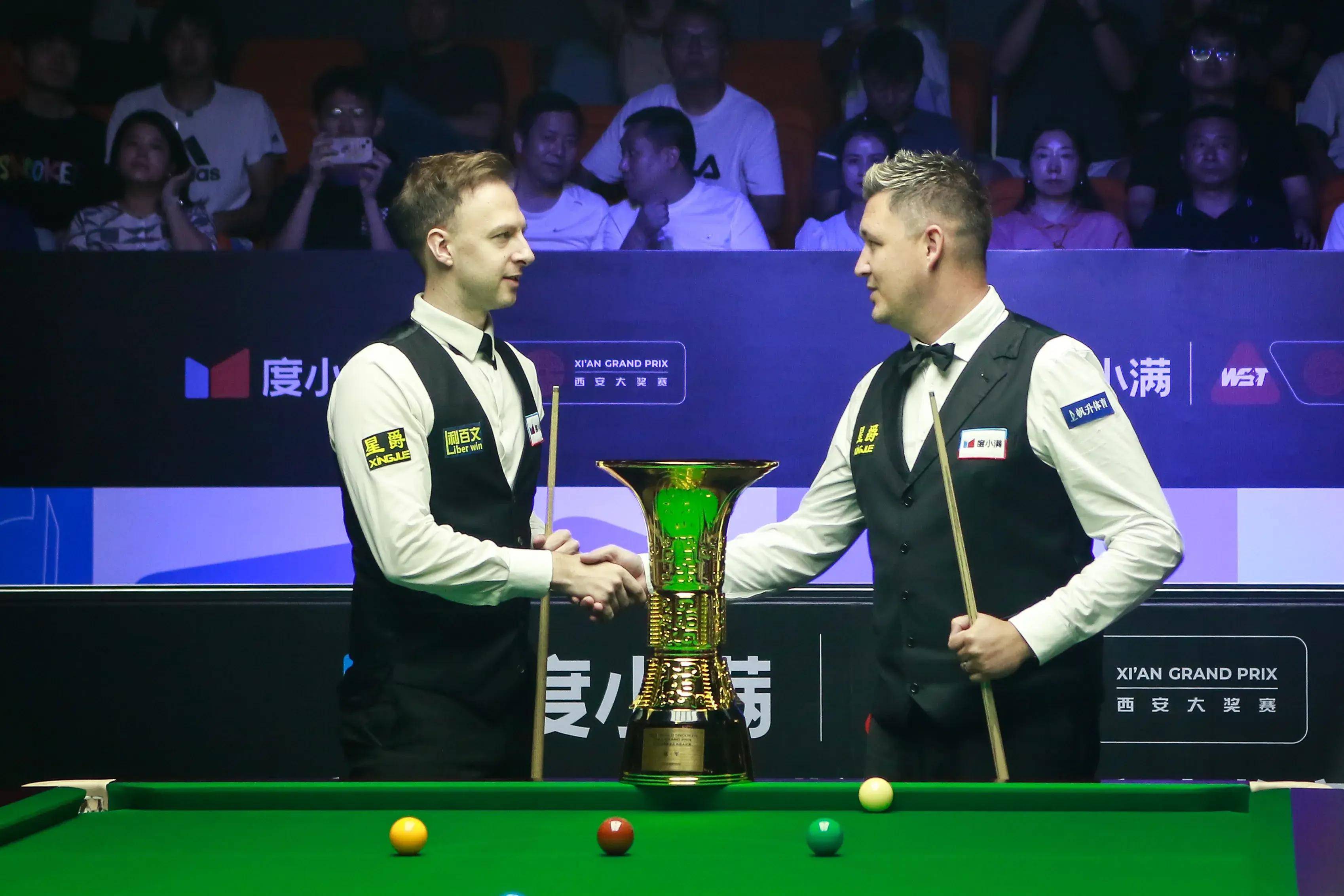 爱尔兰冰球队凭借团队合作晋级半决