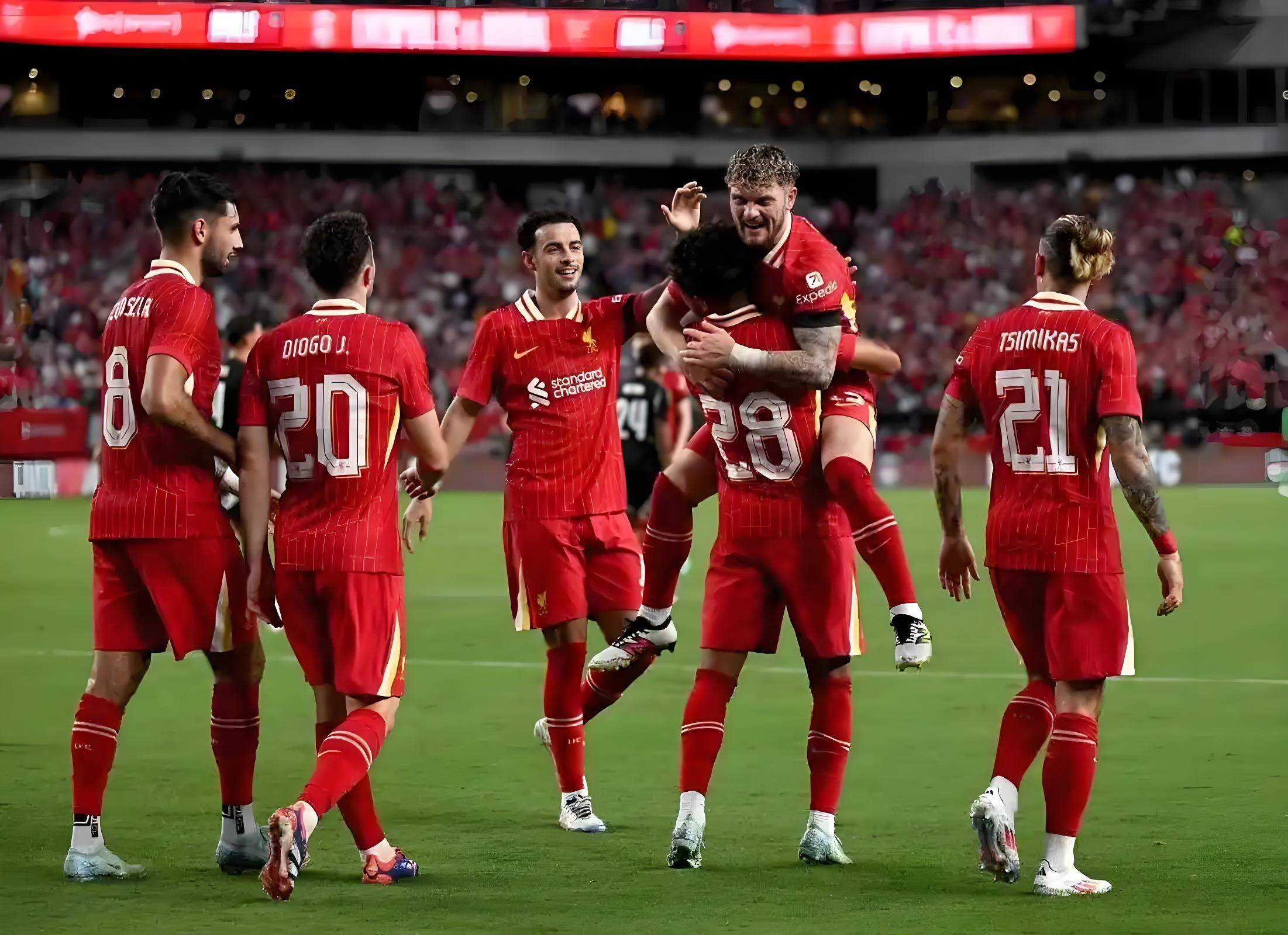 开云下载-利物浦在欧冠比赛中的表现备受关注