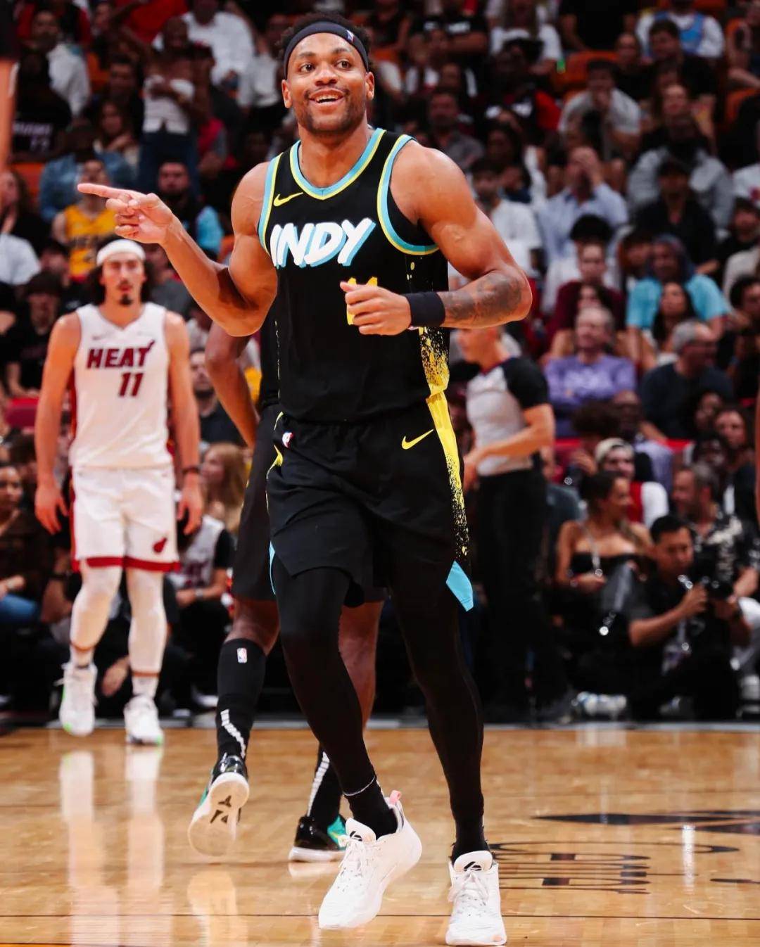 包含猛龙失去低位优势,前锋帕斯卡尔表现逊色的词条 包含猛龙失去低位优势,前锋帕斯卡尔表现逊色的词条