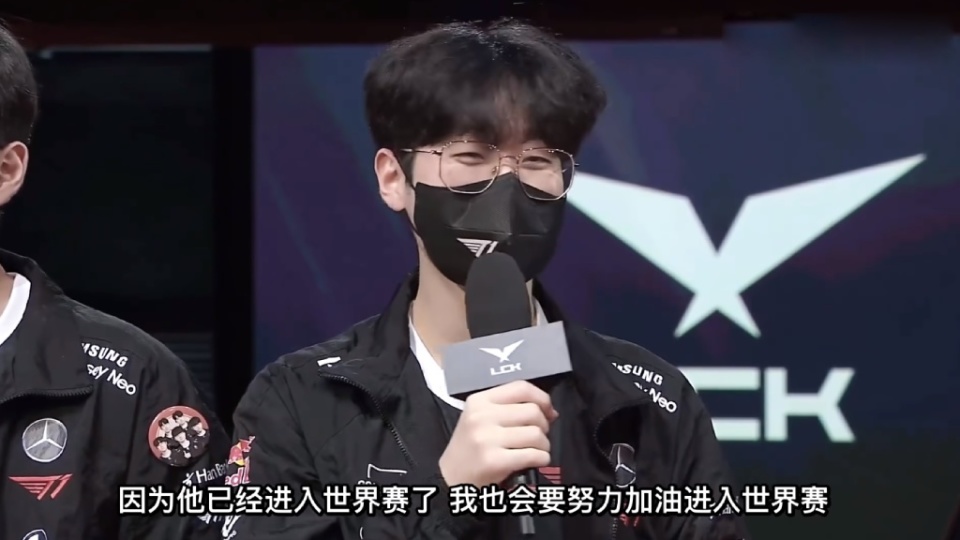 DK血洗EDG，Zeus开启传奇时刻宿命之战入围赛，让粉丝疯狂欢呼的简单介绍