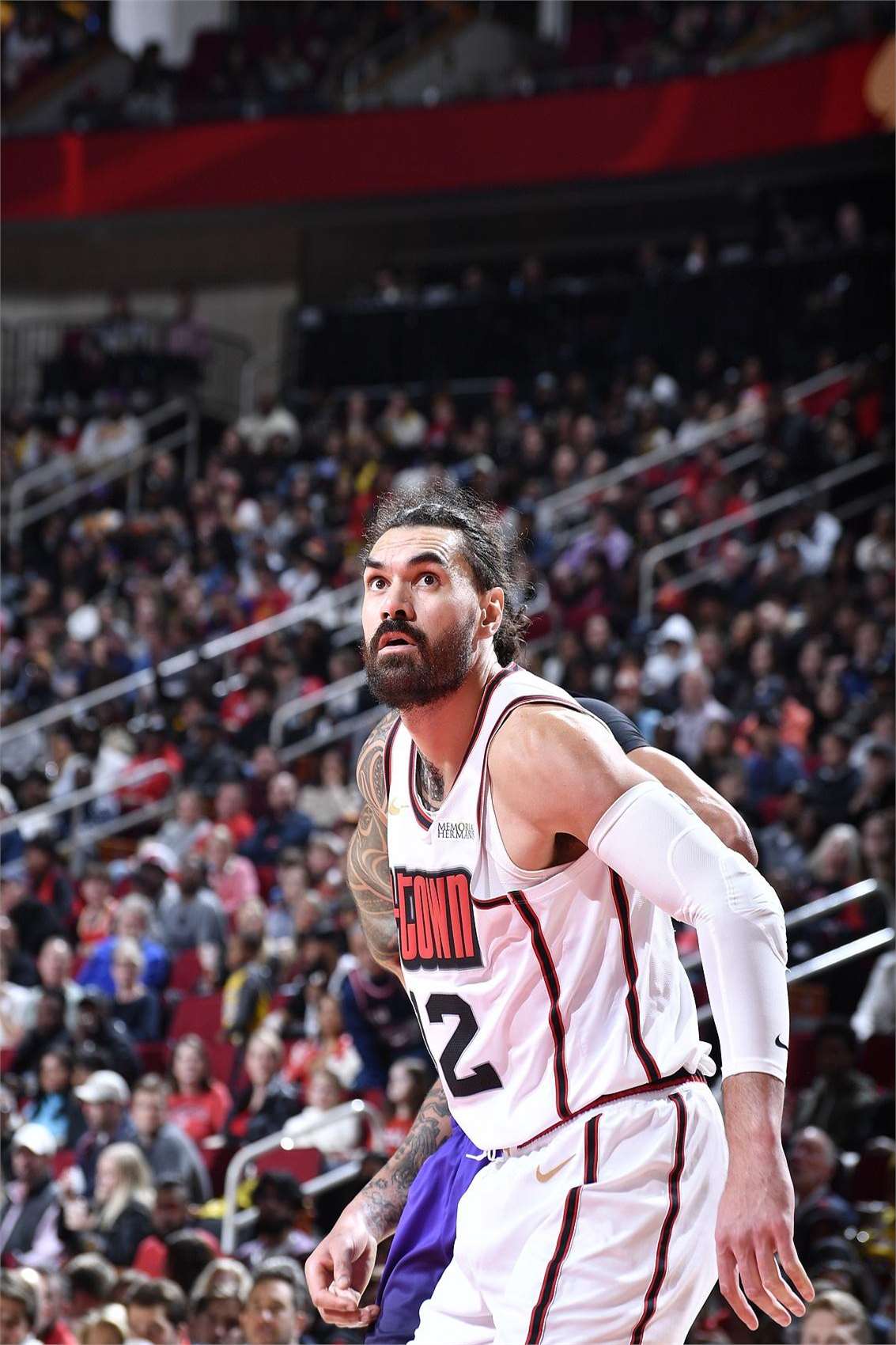 包含老鹰队新秀球员表现持续亮眼，冲击新赛季MVP的词条