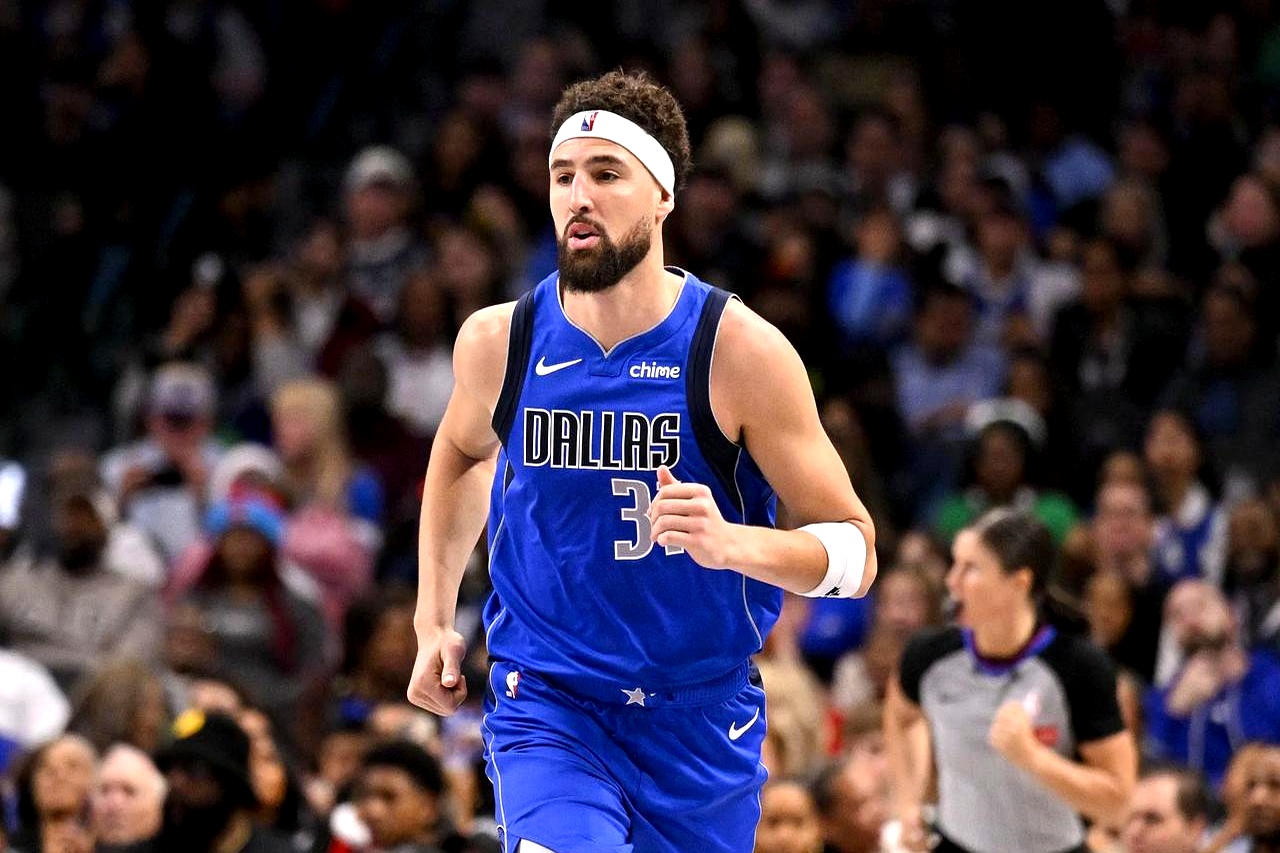 勇士惨败爵士，汤普森表现不佳