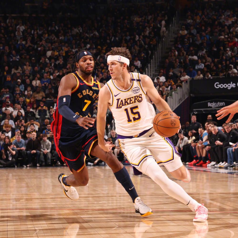 关于湖人战胜篮网，安东尼-戴维斯砍下25分的信息