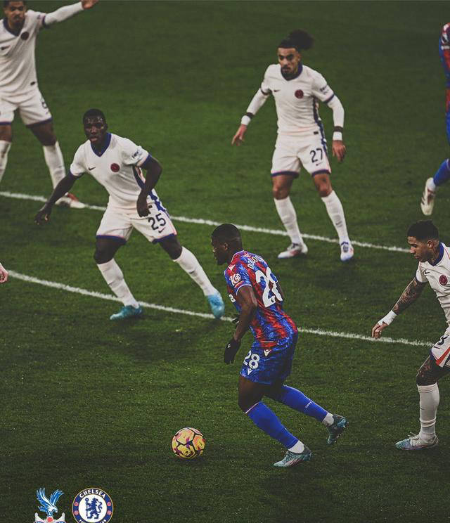 水晶宫主场取胜，闷胜对手紧追前行