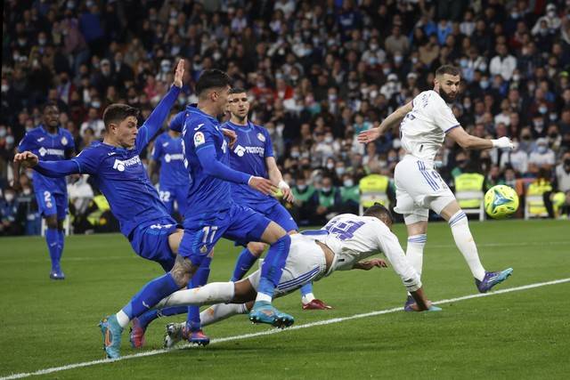 包含豪门之战中,巴黎圣日耳曼实力碾压对手的词条 包含豪门之战中,巴黎圣日耳曼实力碾压对手的词条