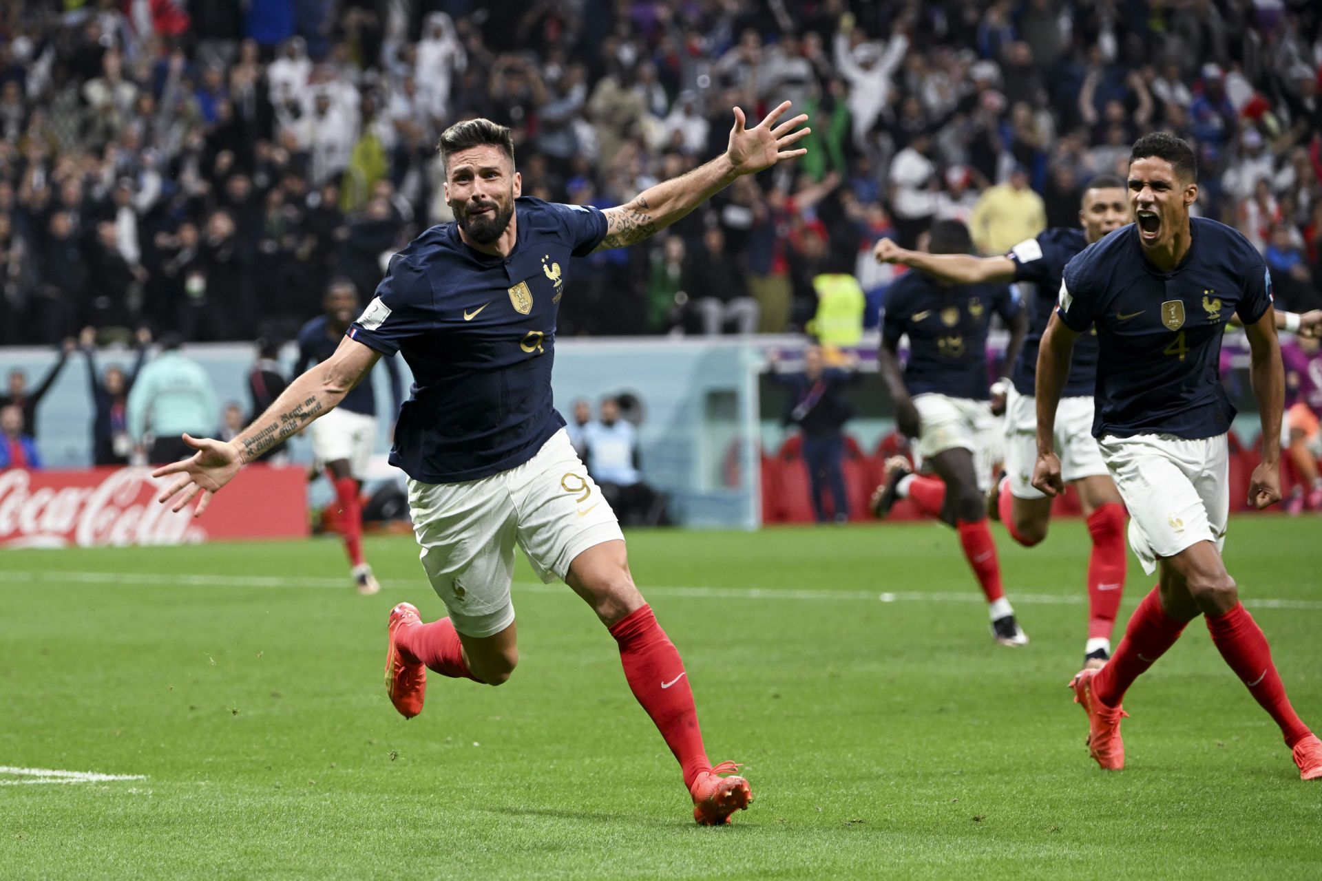 开云体育中国-英格兰队翻盘法国队，马龙带队取胜