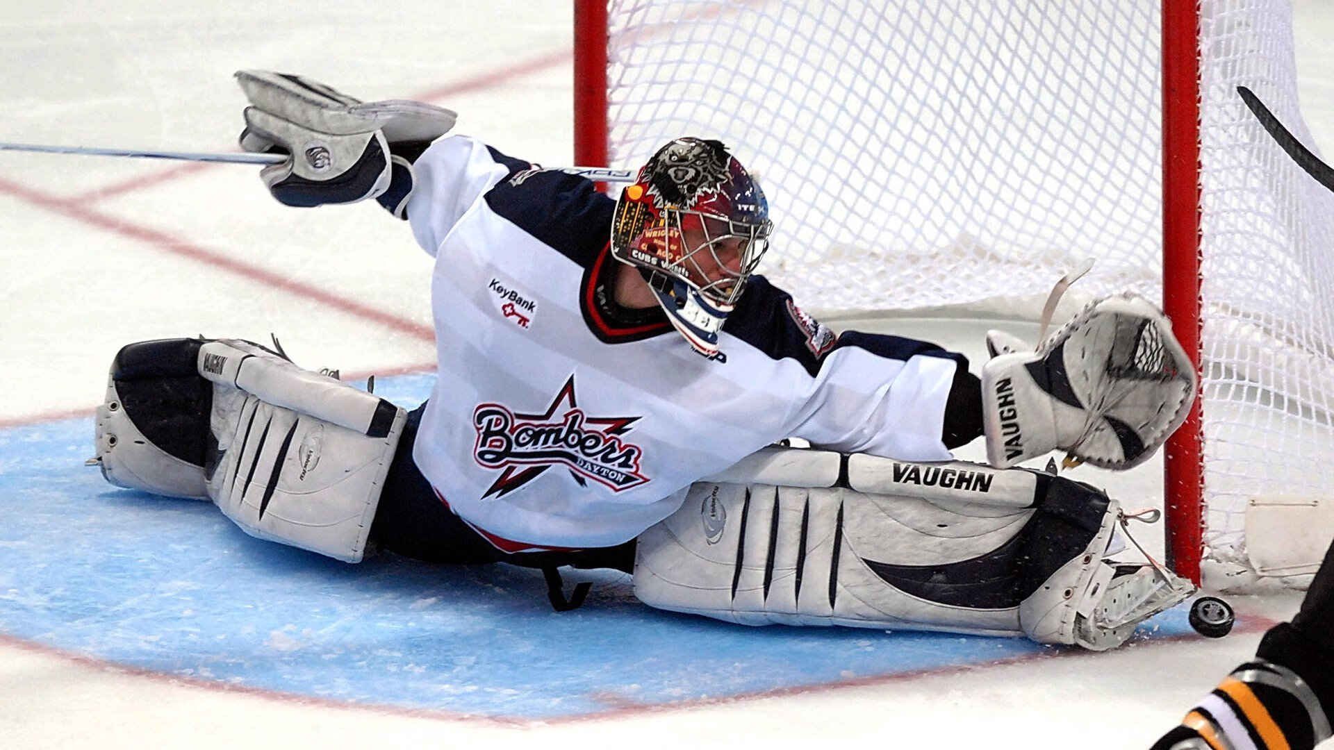 开云平台-老将星火灼铁幕，新锐雷霆破寒冰，胜败之间的唯一性